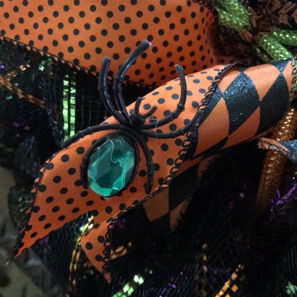 Halloween wreath 20% off! - Picture 4 of 5